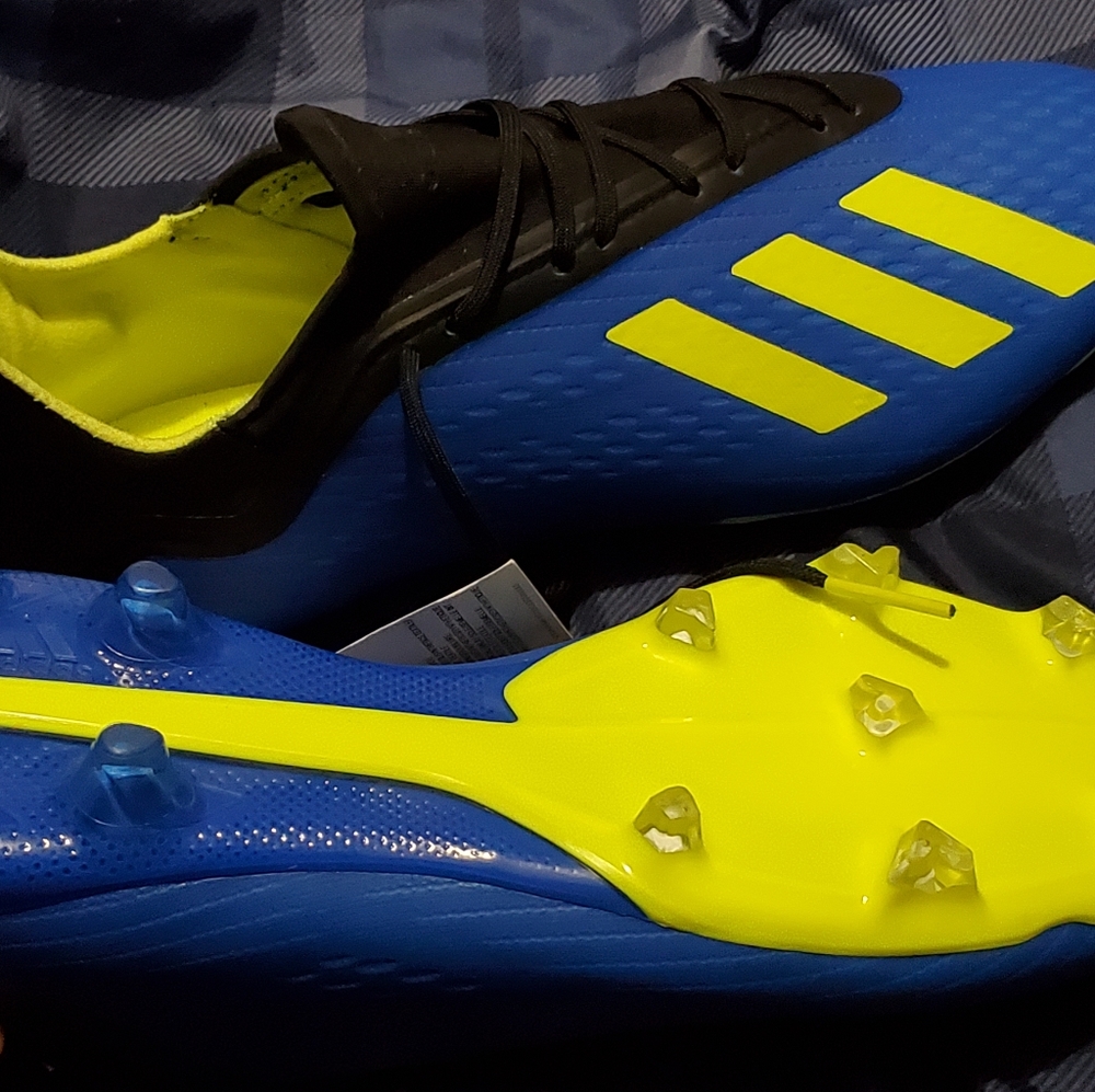 Men's Adidas soccer clears